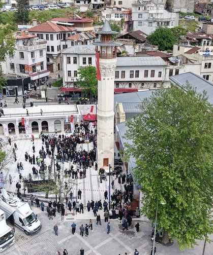 Tarihi Ulu Camii, Cumhurbaşkanı Erdoğan’ın Canlı Bağlantıyla Katıldığı Törenle İbadete Açıldı