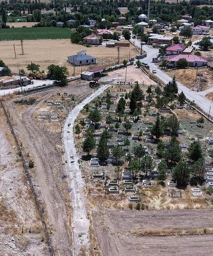 Elbistan Gündere Mezarlığı’nın Çehresi Yenileniyor