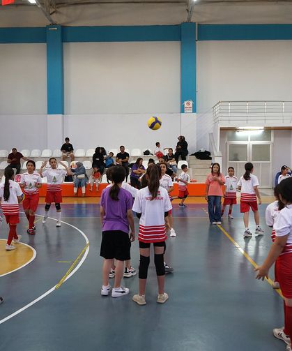 Haydi Gençler Yaz Spor Okullarına!