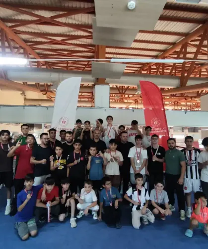 Kahramanmaraş'ta 30 Ağustos Boks Müsabakalarında 50 Sporcu Ringe Çıktı