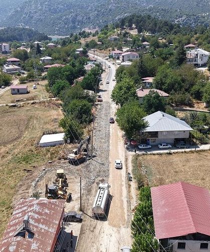 Andırın’da Bir Grup Yolunun Daha İyileştirildi