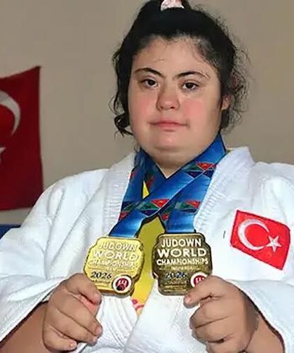 Başkan Görgel, Judo Dünya Şampiyonu Zeynep Sude’yi Misafir Etti