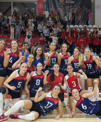 Büyükşehir’in Sultanları Lige Fırtına Gibi Başladı