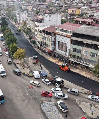 Büyükşehir Asfalt Mesaisini Yeni Haftada 4 İlçe 24 Farklı Noktada Sürdürecek