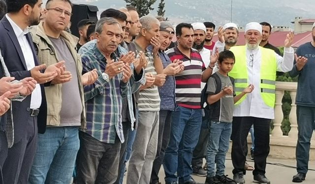 Kahramanmaraş’ta Filistin'de hayatını kaybedenler için gıyabi cenaze namazı kılındı 