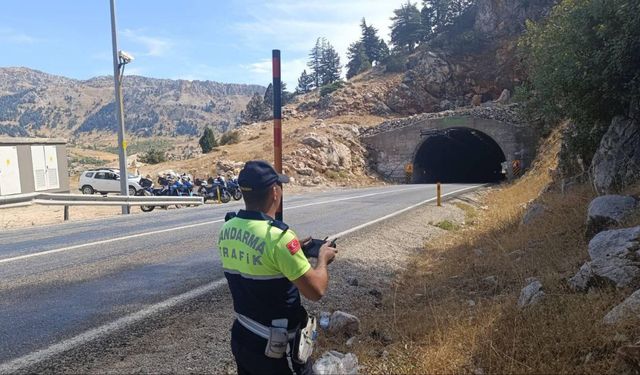 Kahramanmaraş’ta Trafik Denetimleri Artırıldı: 650 Sürücüye Ceza Kesildi