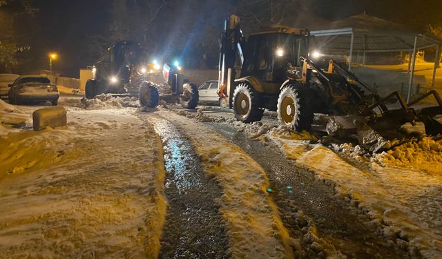 Onikişubat Belediyesi, karla mücadelede tam teyakkuzda!