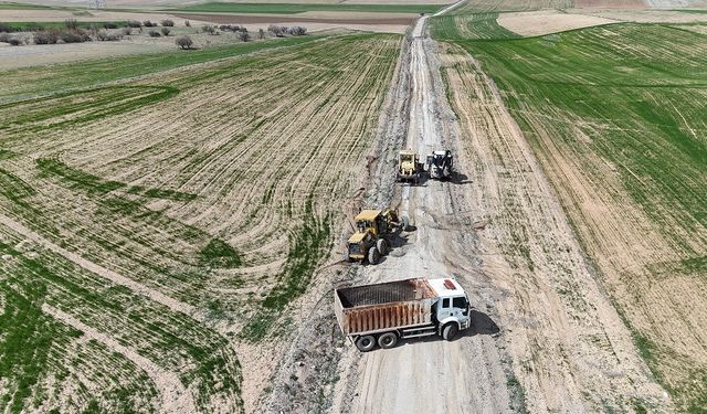 Afşin’de 9 Mahalleye Ulaşım Sağlayan Yol Yenileniyor…