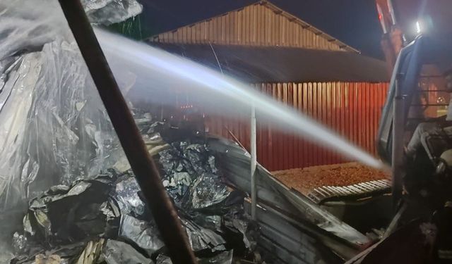 Kahramanmaraş’ta geri dönüşüm fabrikasında yangın