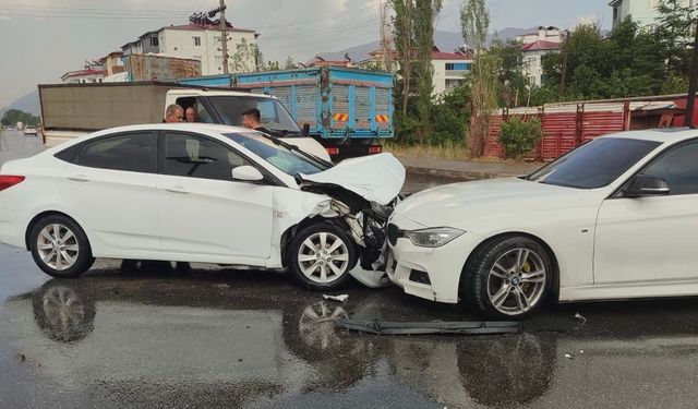 Göksun’da zincirleme kaza: 1 yaralı