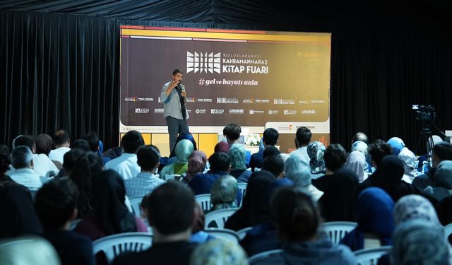 Kitap Fuarı, 9’uncu Gününde Altay Cem Meriç’i Ağırladı
