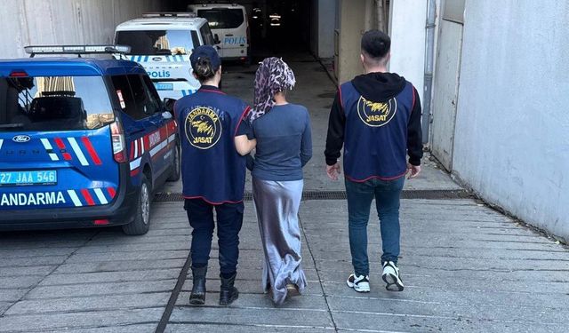 Gaziantep’te jandarma dedektifleri firari hükümlüyü yakaladı