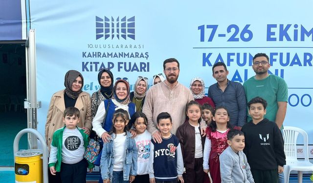 Minik Okurlar Kitap Fuarında Yazarlarla Buluştu