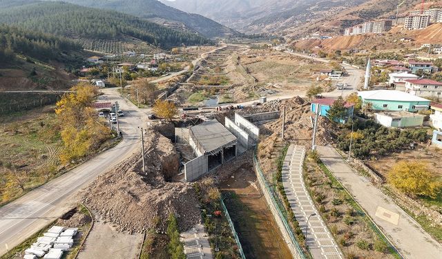 Şekeroba Köprüsü Hızla Yükseliyor!