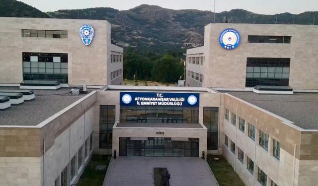 Bebeğe Şiddet Davasında Aranan Hemşire Polise Teslim Oldu