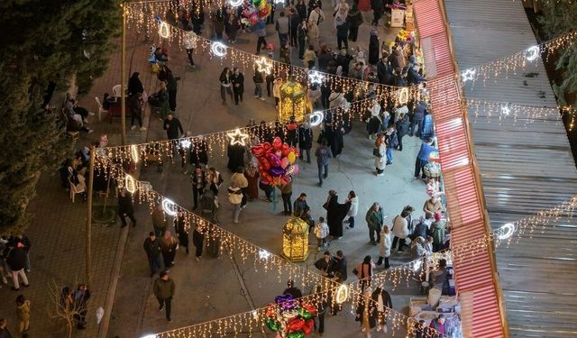Sofralar Kuruldu, Gönüller Bir Oldu; Neşe Ramazan Sokağı’na Taştı