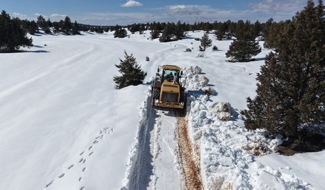 Göksun Kırsalında Olumsuz Hava Koşullarıyla Etkin Mücadele