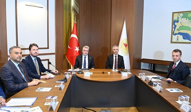 Vali Ünlüer ve Başkan Görgel, Altyapı Firmaları ile Toplantı Gerçekleştirdi