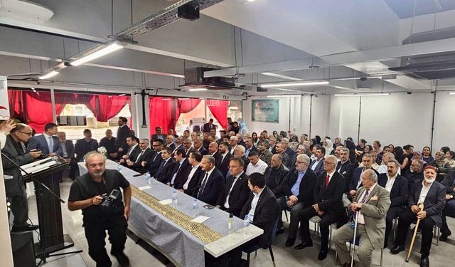 Londra’da Kahramanmaraşlılar Derneği’nin yeni hizmet binası açıldı