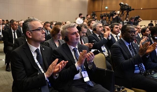 Başkan Görgel, Bakan Kurum Başkanlığındaki “Dirençli Şehirler” Toplantısı’na Katıldı