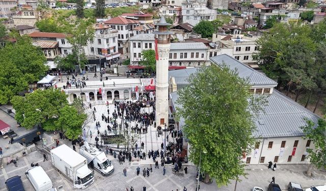 Tarihi Ulu Camii, Cumhurbaşkanı Erdoğan’ın Canlı Bağlantıyla Katıldığı Törenle İbadete Açıldı
