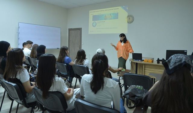 KAMEK’te Gençlere Finansal Yönetimin İncelikleri Anlatıldı