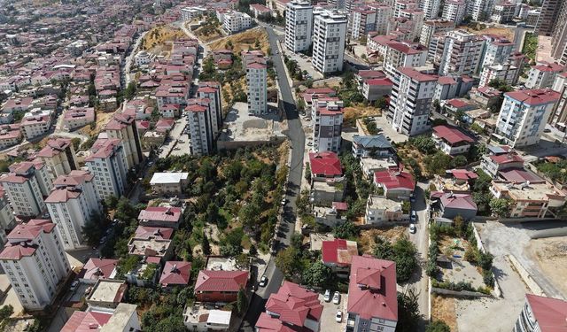 Büyükşehir’in Asfalt Mesaisi Sokak Sokak, Cadde Cadde Devam Ediyor