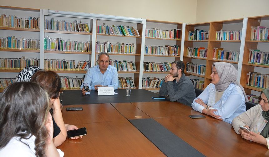 Şair Gündoğan, Halk Edebiyatı’na Işık Tuttu…