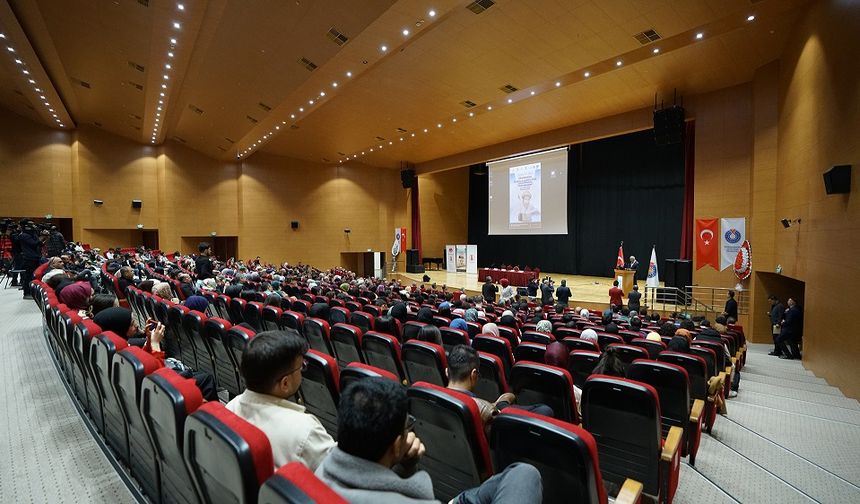 Dîvânu Lugâti't-Türk’ün Yazılışının 950. Yılı Kutlandı