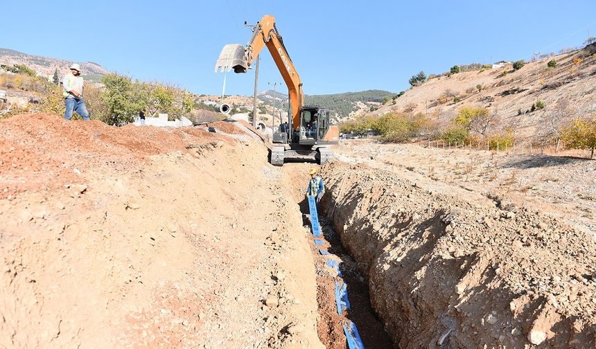 Dulkadiroğlu’nda Mahallelerin Altyapısı Bir Bir Yenileniyor…