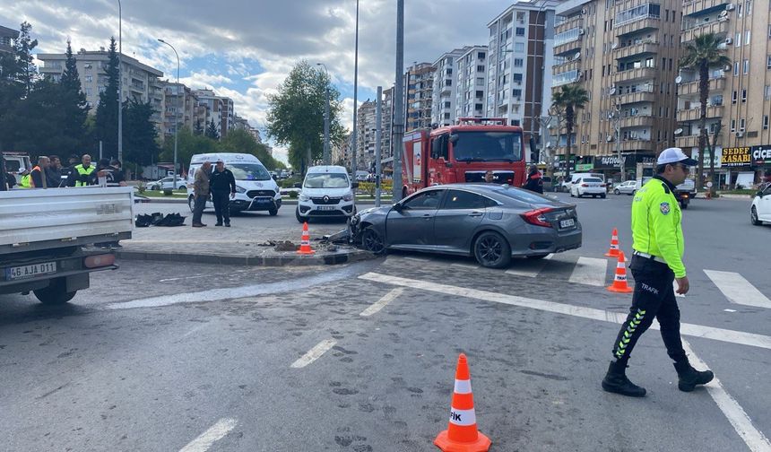 Kahramanmaraş’ta hızını alamayan otomobil dehşet saçtı