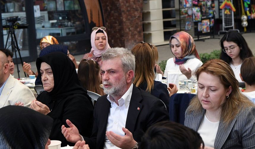 Kahramanmaraş'ta Şehit ve Gazi Anneleriyle Bir Araya Gelindi