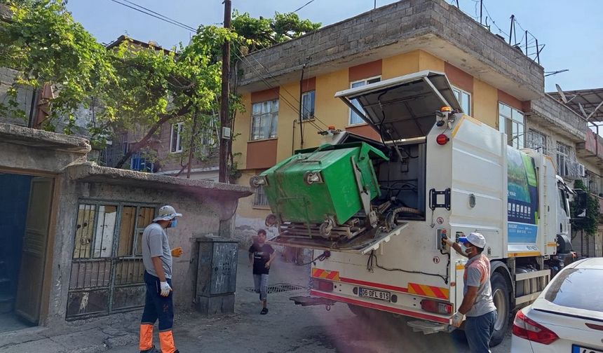 Onikişubat Belediyesi'nden Bayramda Alkış Alan Temizlik Harekatı