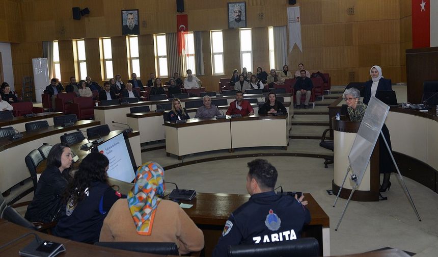 Büyükşehir, Hizmet Kalitesini Artıracak Eğitimlerini Sürdürüyor