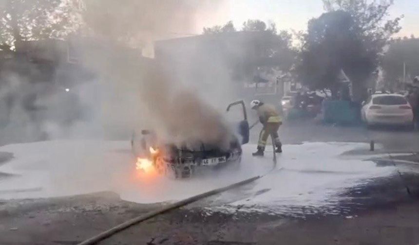 Kahramanmaraş’ta otomobil yangını