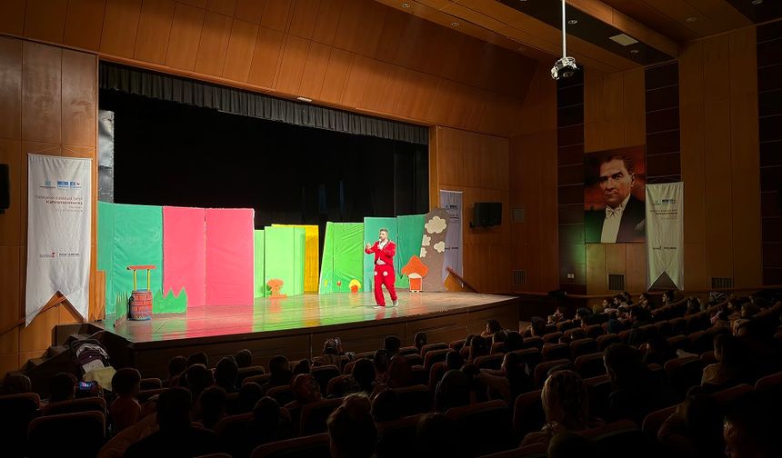 “Küçük Cesaretler Kulübü” Minik İzleyicilerle Buluştu