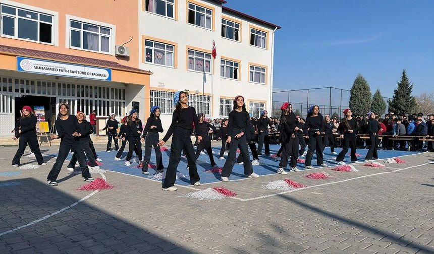 Engelleri Sporla Aşan Şampiyonlar Gençlere Umut Verdi