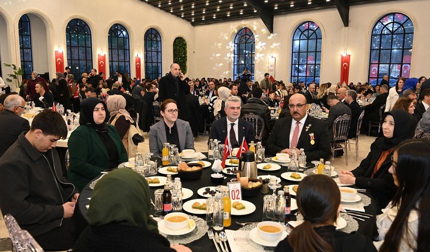 Başkan Görgel İlk İftarda Şehit Aileleri ve Gazilerle Bir Araya Geldi