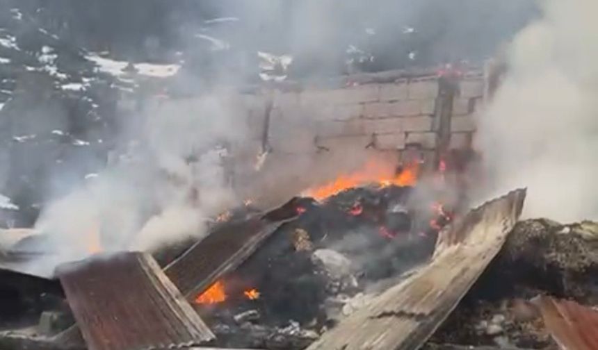 Kahramanmaraş’ta ahır yangını