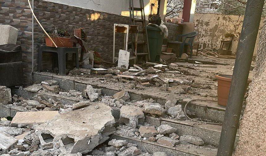 Kahramanmaraş’ta Rüzgar Çatıyı Uçurdu, Yüksek Gerilim Hattı Patladı