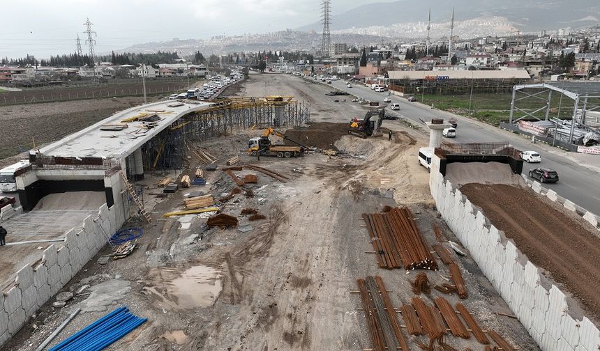 Sanayi Kavşağı İnşaatı Hızla Devam Ediyor