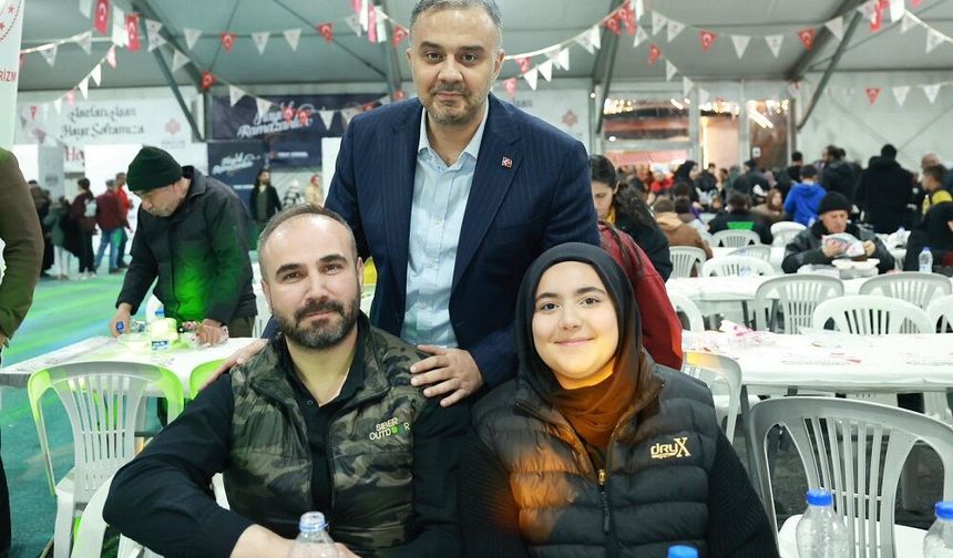 Başkan Toptaş, İftarda Vatandaşlarla Buluştu