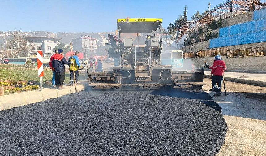Dulkadiroğlu’nda Yollar Bir Bir Yenileniyor…