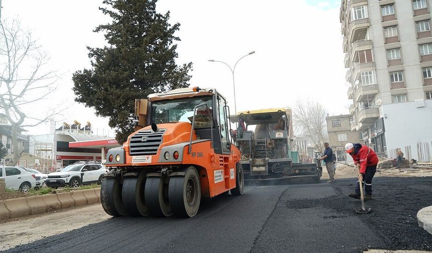 Kuddusi Baba ve Trabzon Bulvarlarında Asfalt Çalışması