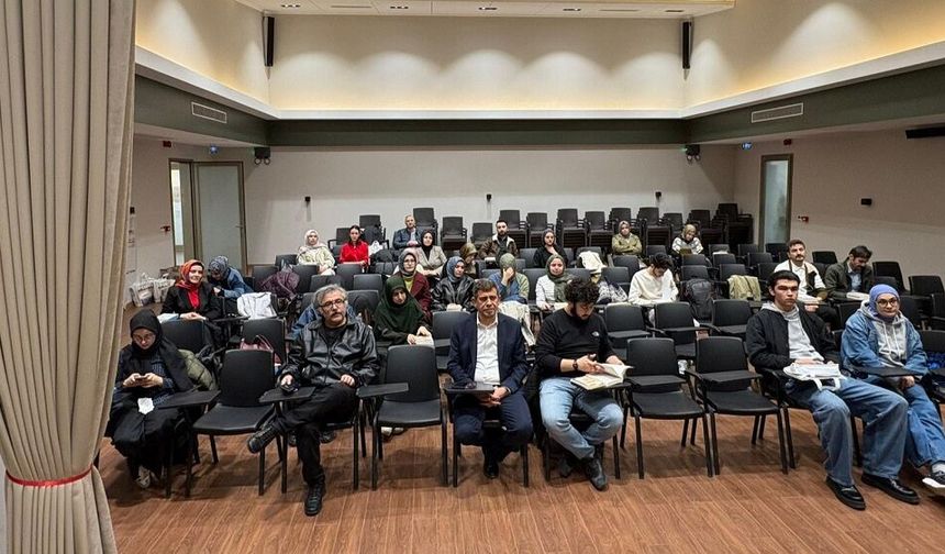 Edebiyat Şehrinde Sanat Konuşuldu