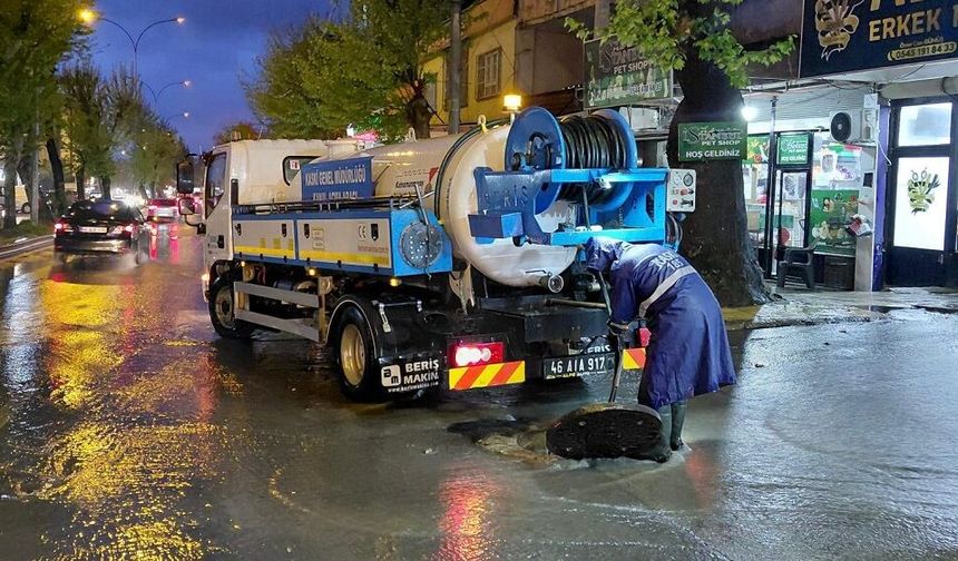 Sağanak Yağışın Getirdiği Olumsuzluklar Hızla Gideriliyor