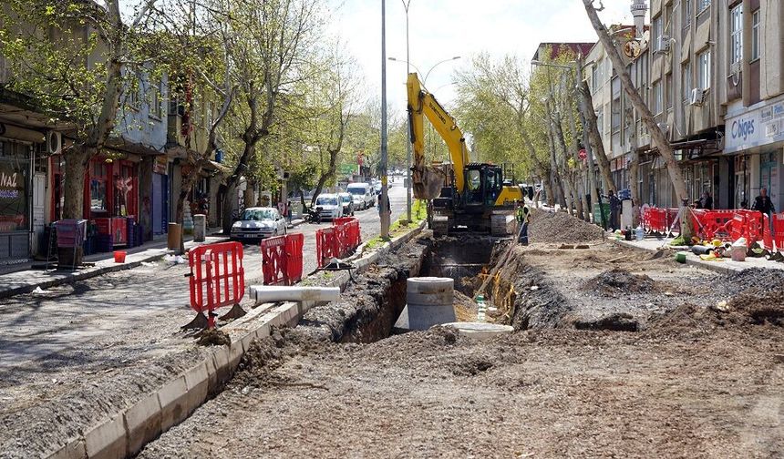 Dumlupınar Mahallesi’ne 8 Kilometrelik Yeni Altyapı Hattı…