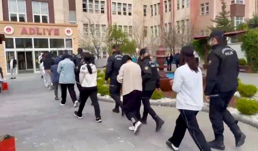 Kahramanmaraş merkezli 8 ilde fuhuş operasyonu: 20 tutuklama