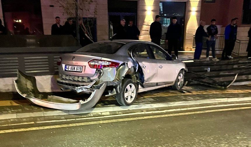 Kahramanmaraş’ta otomobil ile hafif ticari araç çarpıştı: 5 yaralı