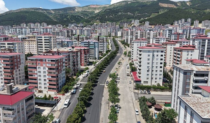 Ahır Dağı Caddesi’nde Asfalt Serimi Tamamlandı